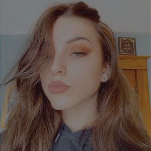 Meet your Posher, Lorin